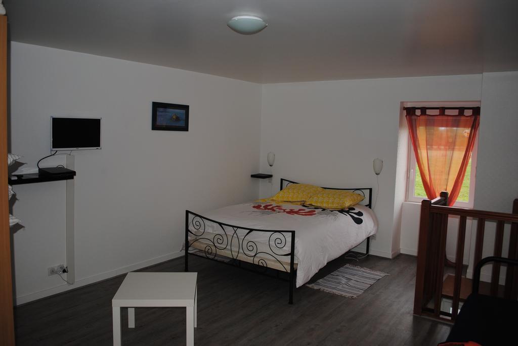 Gite Le Desire Villa Tanis Bagian luar foto